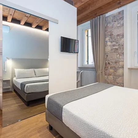 Teatro Romano Easy 3* Verona